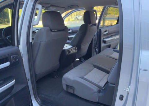 2016 Toyota Tundra SR5