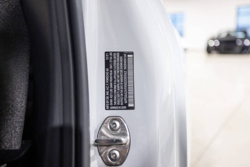 2022 Porsche 911 Carrera