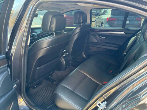 2013 BMW 5 Series 528i