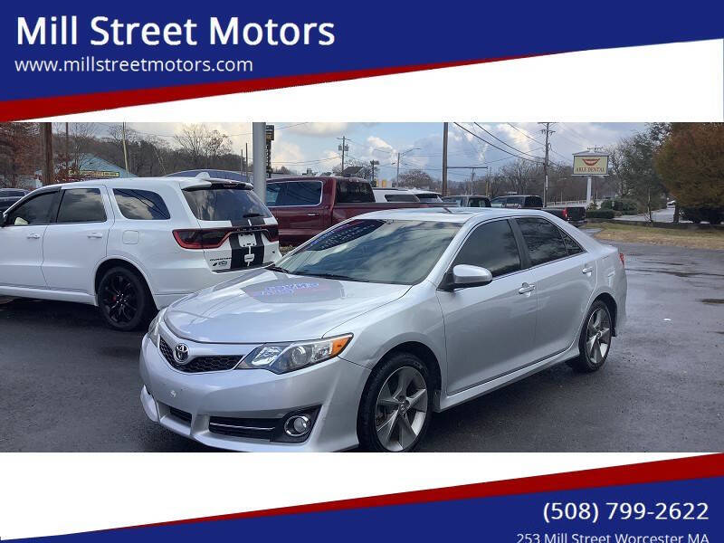 2014 Toyota Camry SE