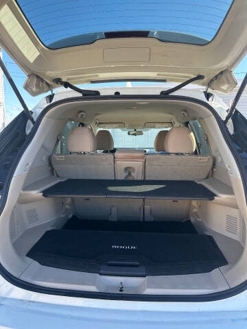 2017 Nissan Rogue SV