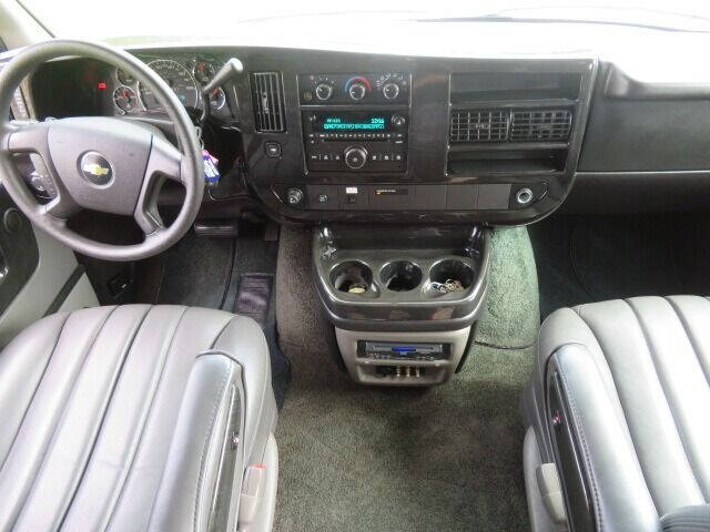 2010 Chevrolet Express LT 1500