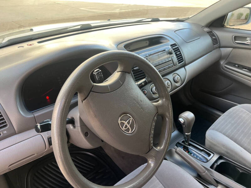 2006 Toyota Camry LE photo 18