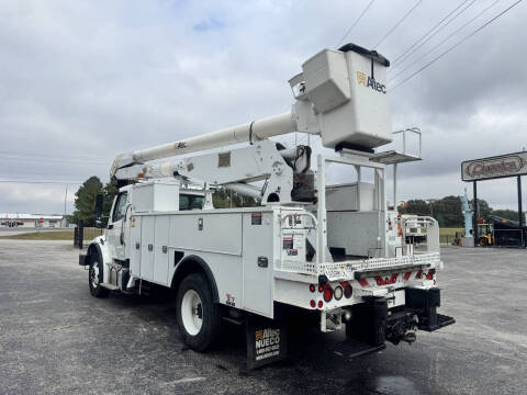 2015 Freightliner M2 106