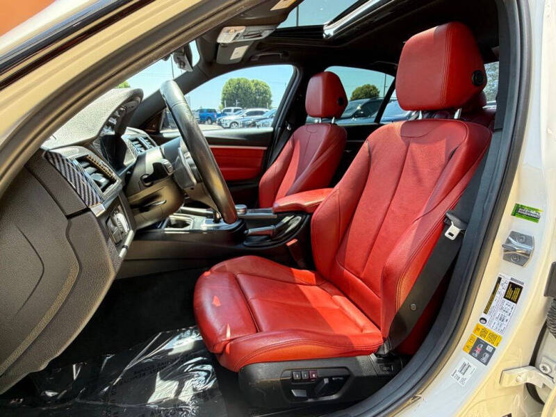 2017 BMW 3 Series 330e iPerformance