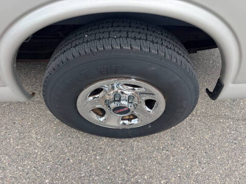 2006 GMC Savana LS 1500