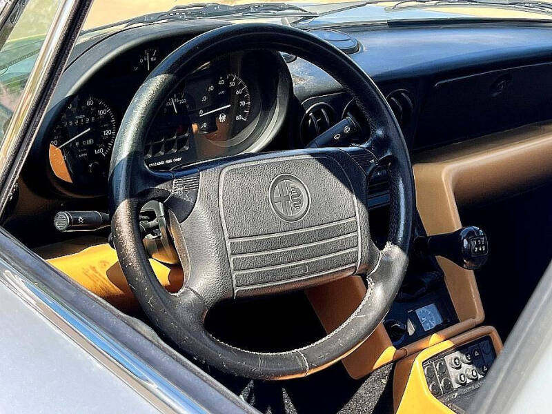 1991 Alfa Romeo Spider Veloce