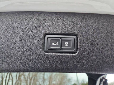 2022 Audi SQ5 Sportback 3.0T quattro Premium Plus