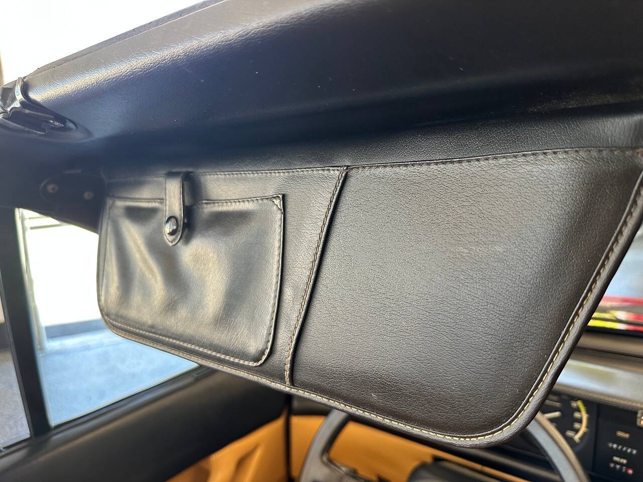 1988 Ferrari Mondial 3.2 119