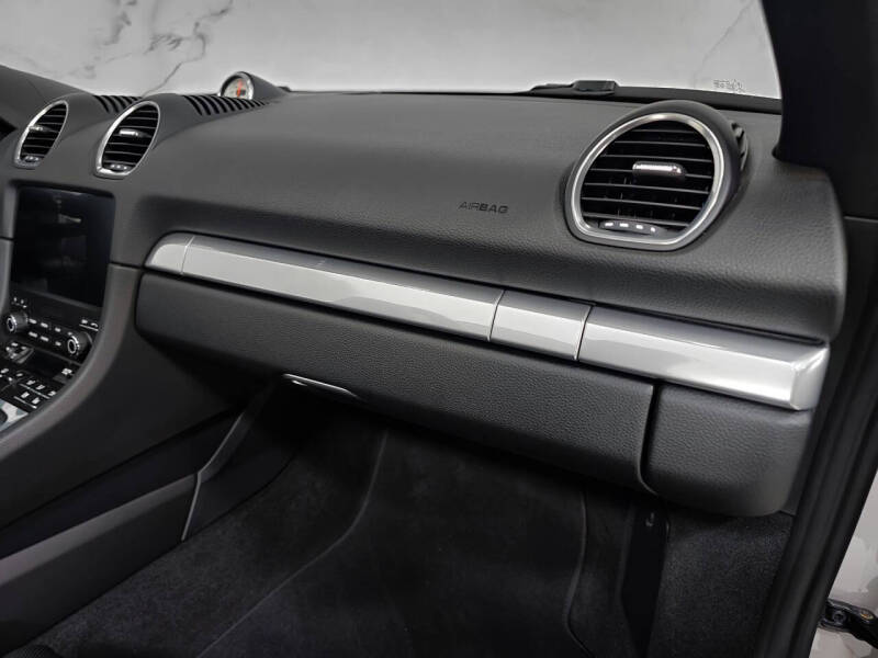 2025 Porsche 718 Boxster