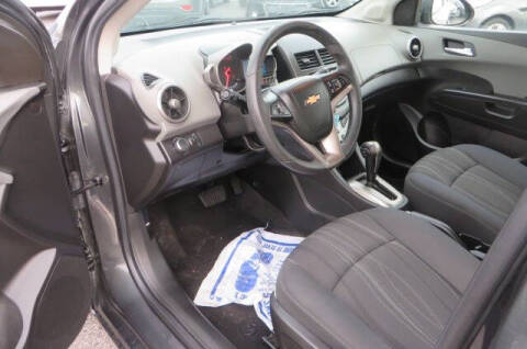 2016 Chevrolet Sonic LT Auto