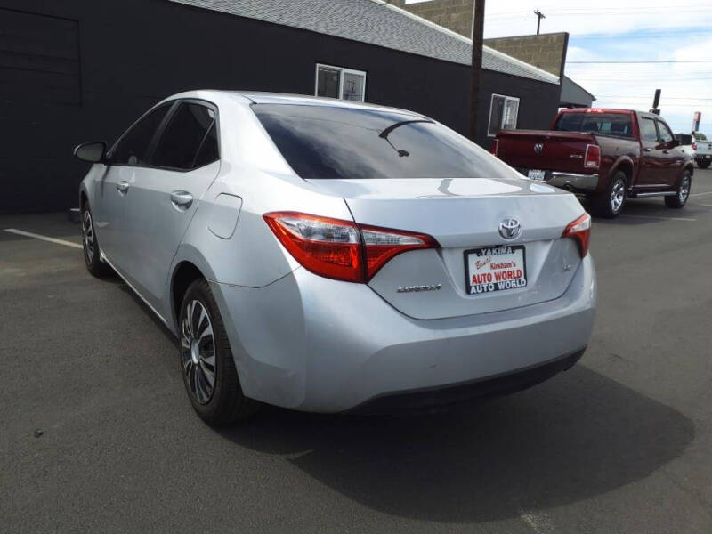 2015 Toyota Corolla LE