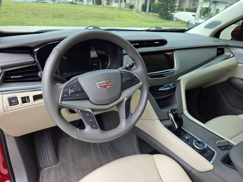 2023 Cadillac XT5 Premium Luxury