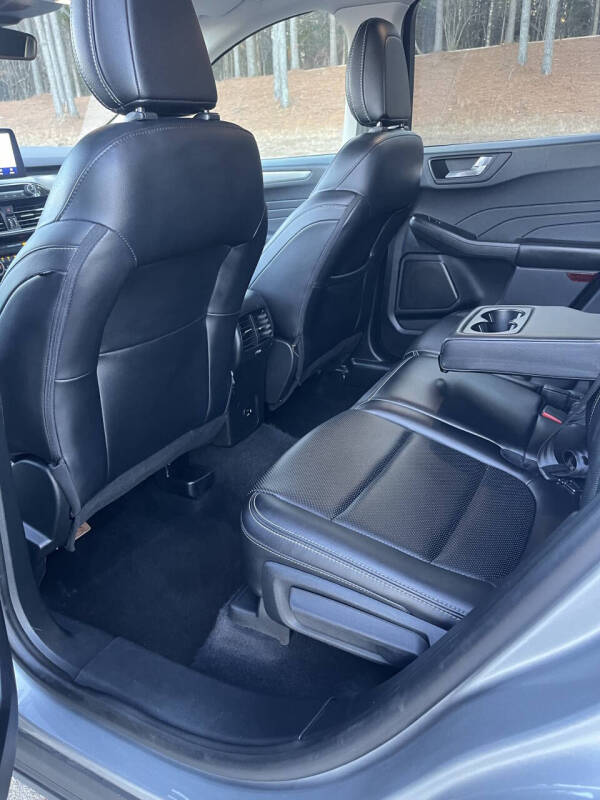 2021 Ford Escape Titanium