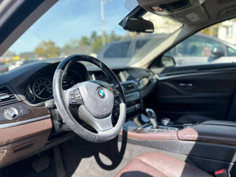 2015 BMW 5 Series 528i xDrive