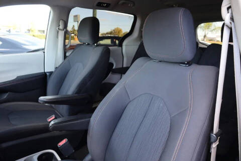 2017 Chrysler Pacifica Touring