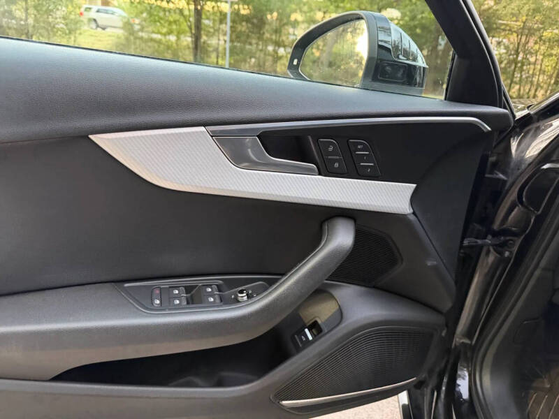 2017 Audi A4 2.0T quattro Premium Plus