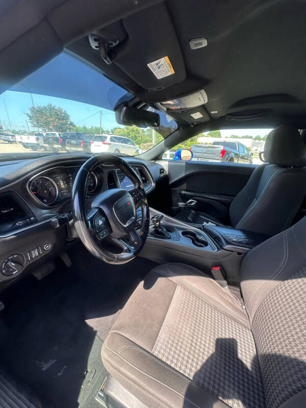 2020 Dodge Challenger SXT