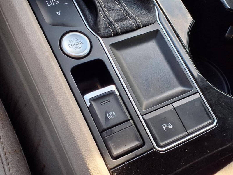 2022 Volkswagen Atlas SE