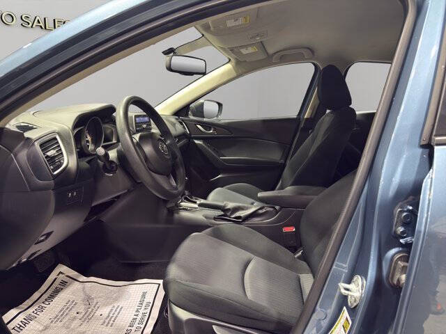 2015 Mazda MAZDA3 i SV