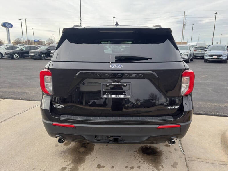 2023 Ford Explorer ST-Line