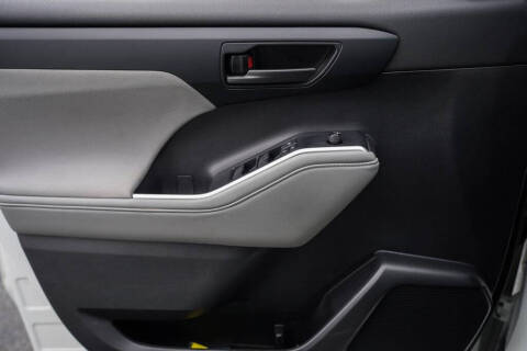 2021 Toyota Highlander L