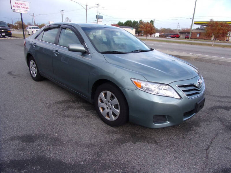 2010 Toyota Camry LE photo 8