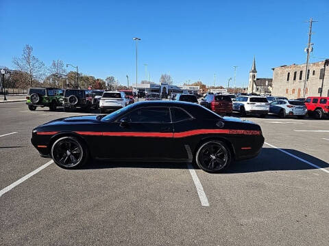 2016 Dodge Challenger SXT