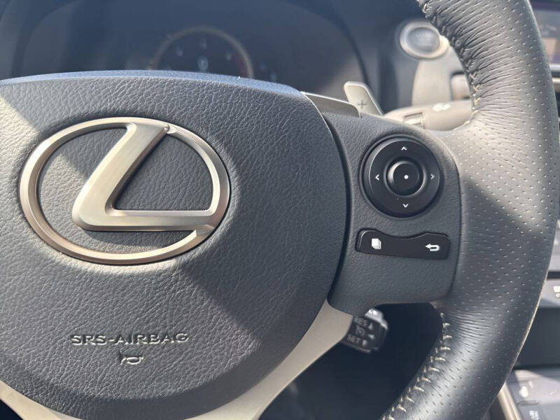 2016 Lexus IS 200t