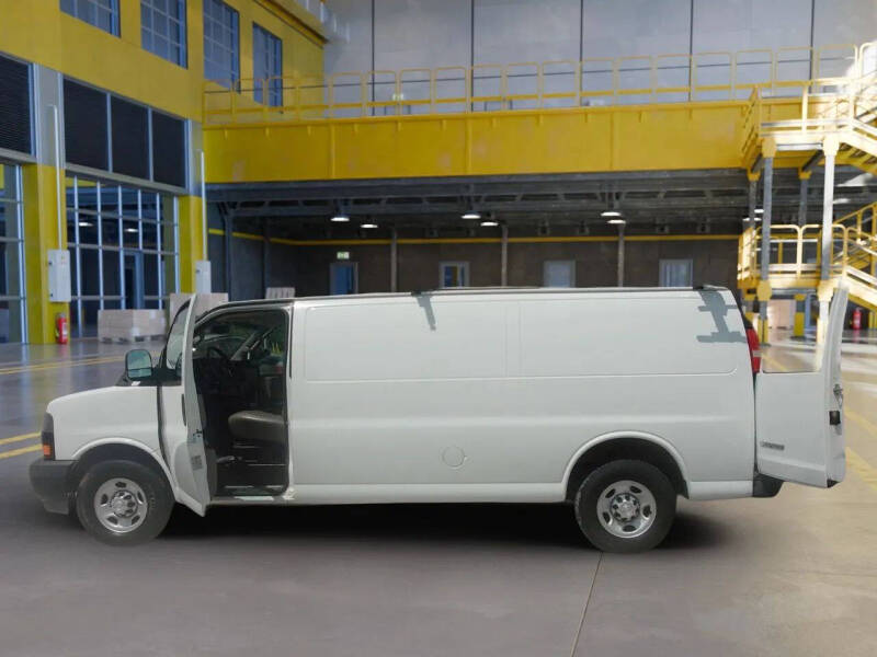 2018 Chevrolet Express 2500