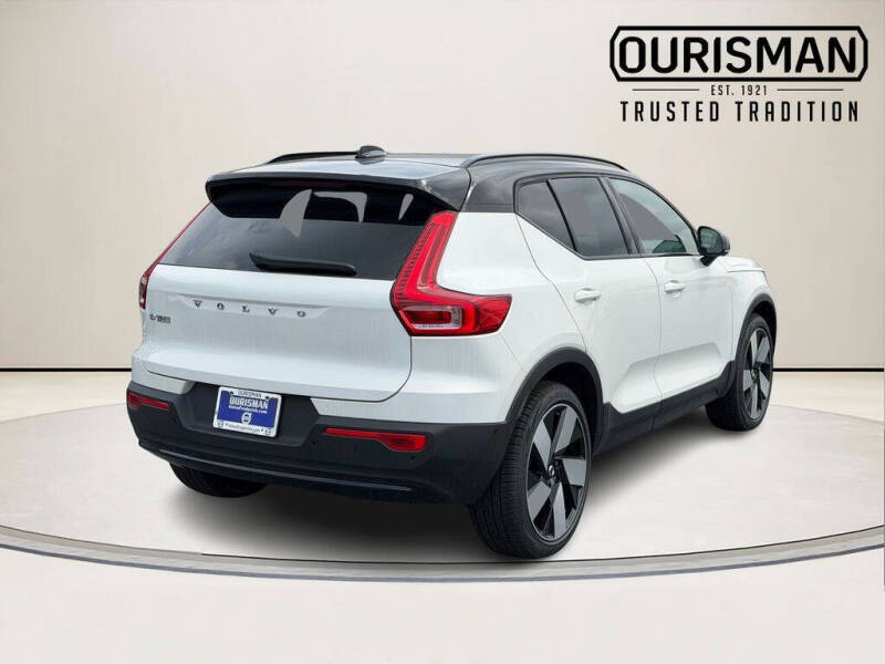 2026 Volvo EX40 Plus