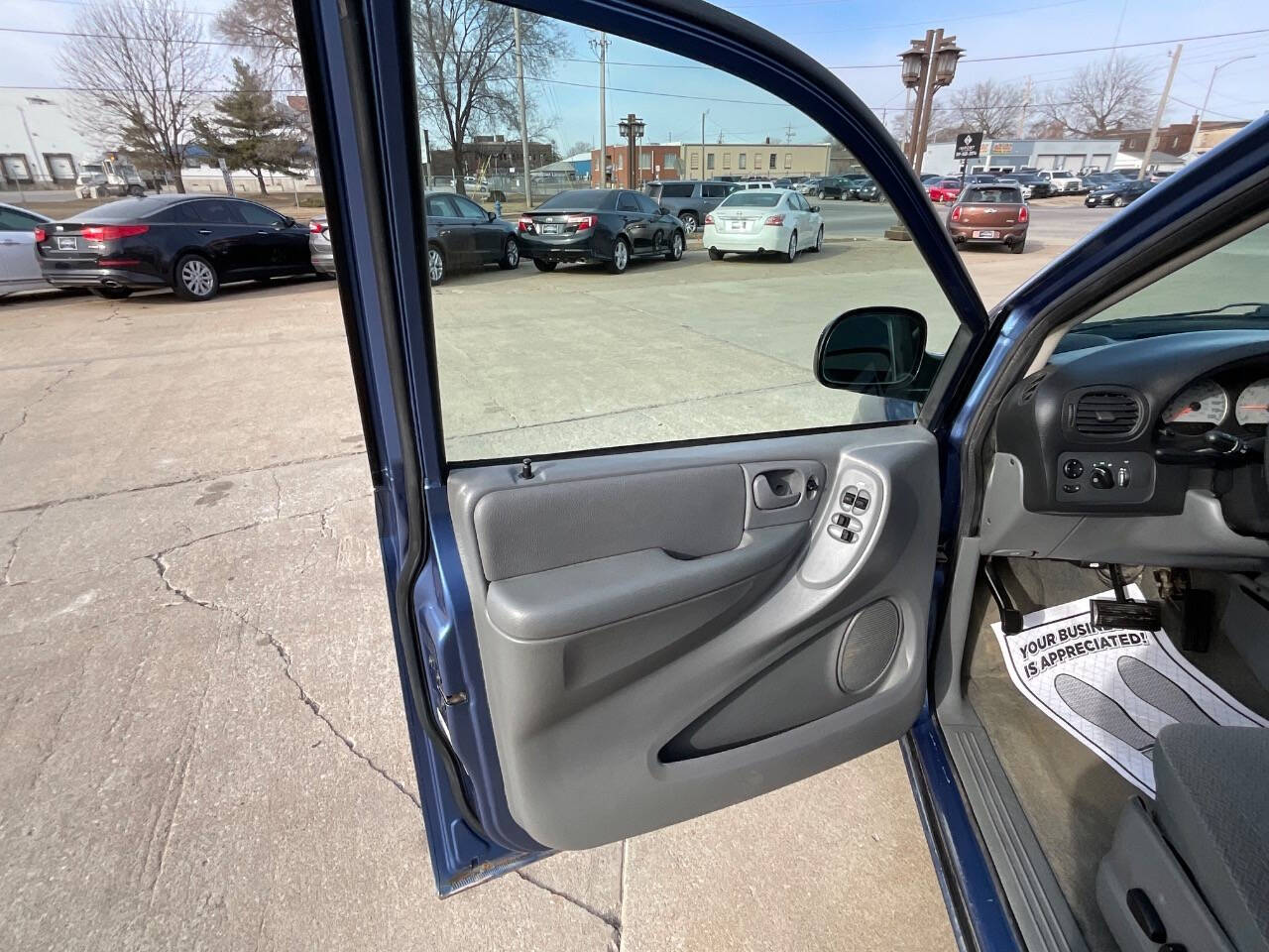 2007 Chrysler Town and Country for sale at Auto Connection in Waterloo, IA