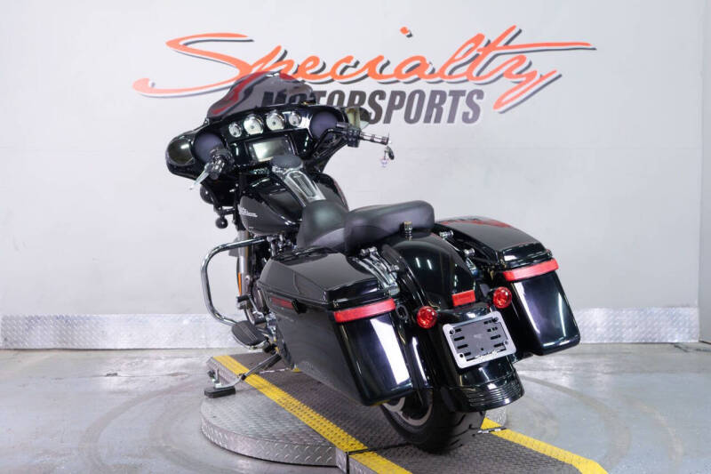 2017 Harley-Davidson Street Glide Special