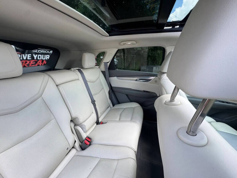 2017 Cadillac XT5 Luxury