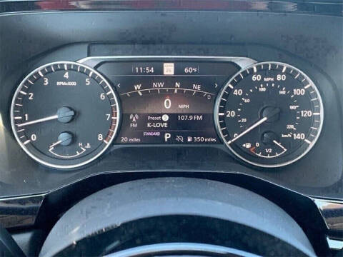 2025 Nissan Pathfinder SL