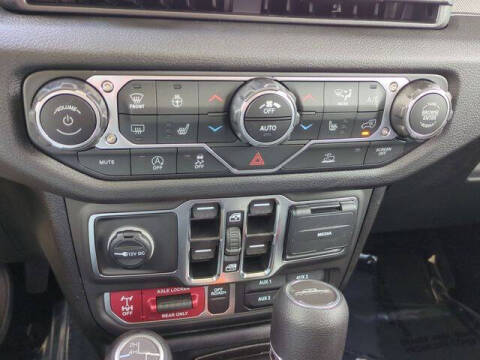 2025 Jeep Gladiator Willys