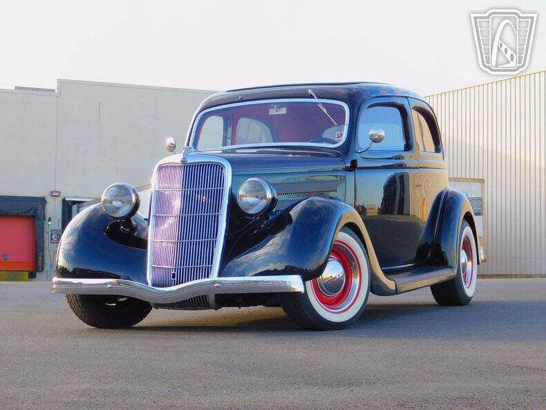 1935 Ford Tudor