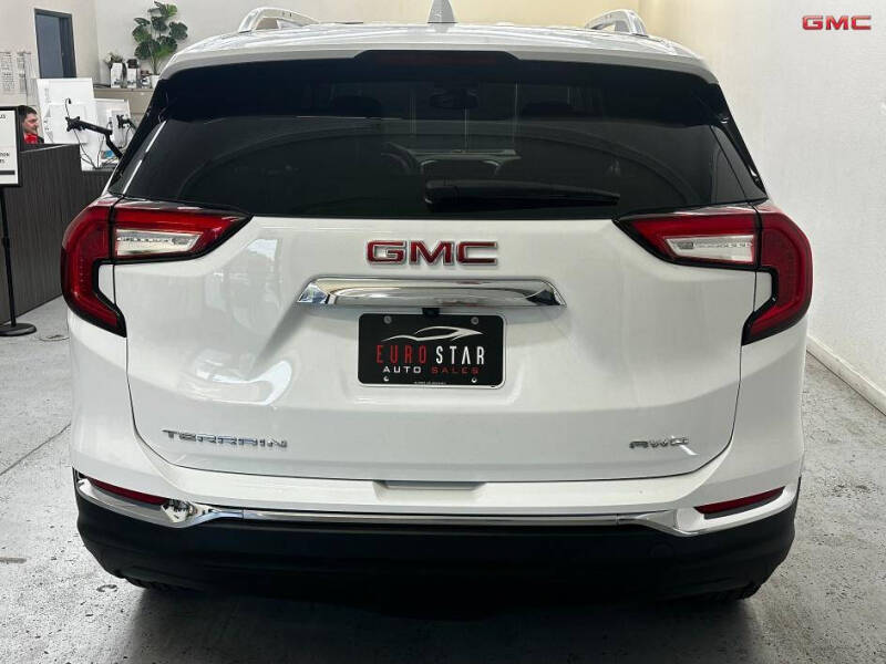 2024 GMC Terrain SLT