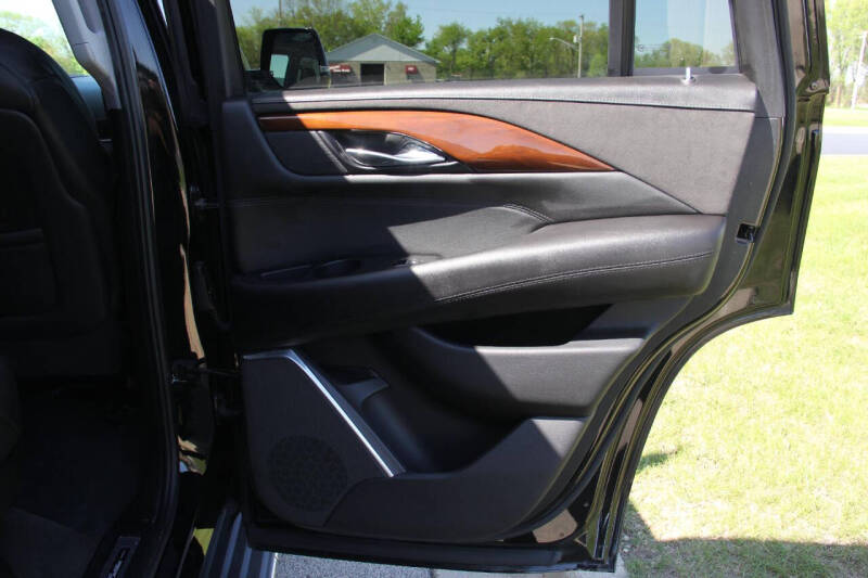 2020 Cadillac Escalade Luxury