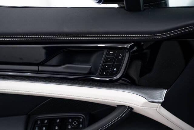 2026 Porsche Panamera 4