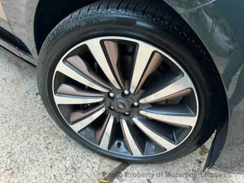 2025 Land Rover Range Rover P615 SV LWB