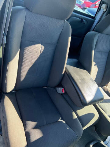 2007 Mitsubishi Raider LS