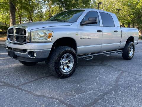 2006 Dodge Ram 2500 for sale at United Luxury Motors in Stone Mountain GA