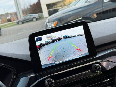 2025 Ford Escape Hybrid ST-Line Select