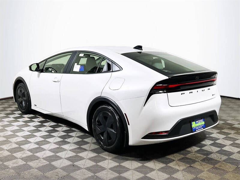 2026 Toyota Prius LE