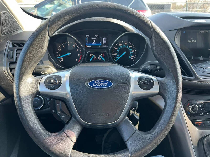Image 6 of 2016 Ford Escape SE