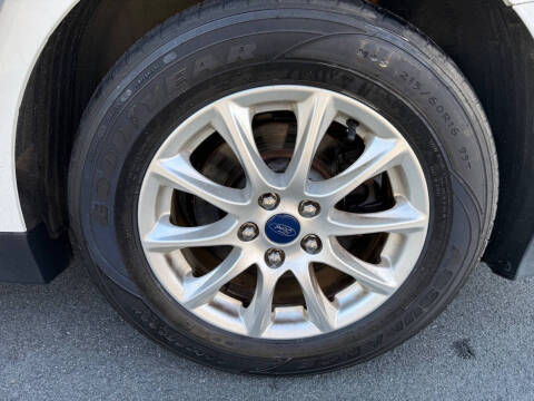 2016 Ford Fusion S