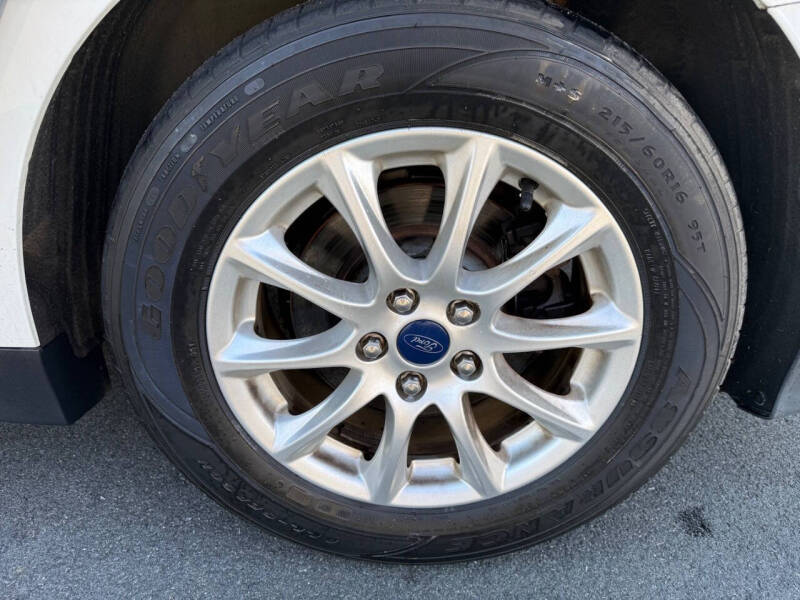 2016 Ford Fusion S