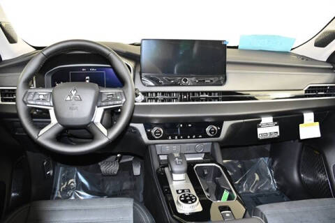 2026 Mitsubishi Outlander PHEV SE