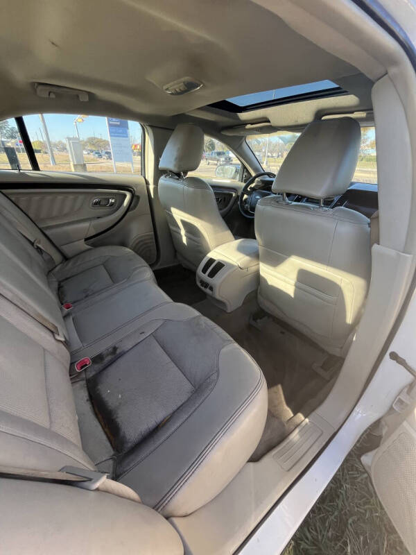 2010 Ford Taurus Limited